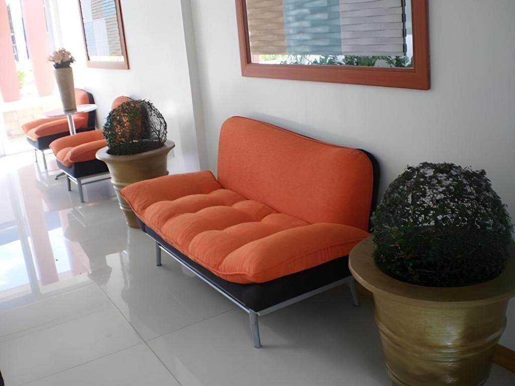 Regal Plaza Hotel Nabua Exterior foto