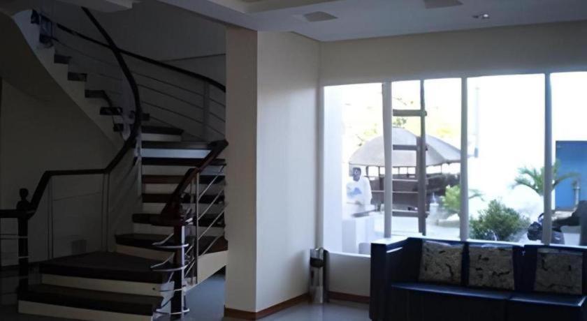 Regal Plaza Hotel Nabua Exterior foto